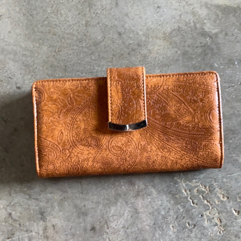 Paisley Print Camel Pleather Wallet